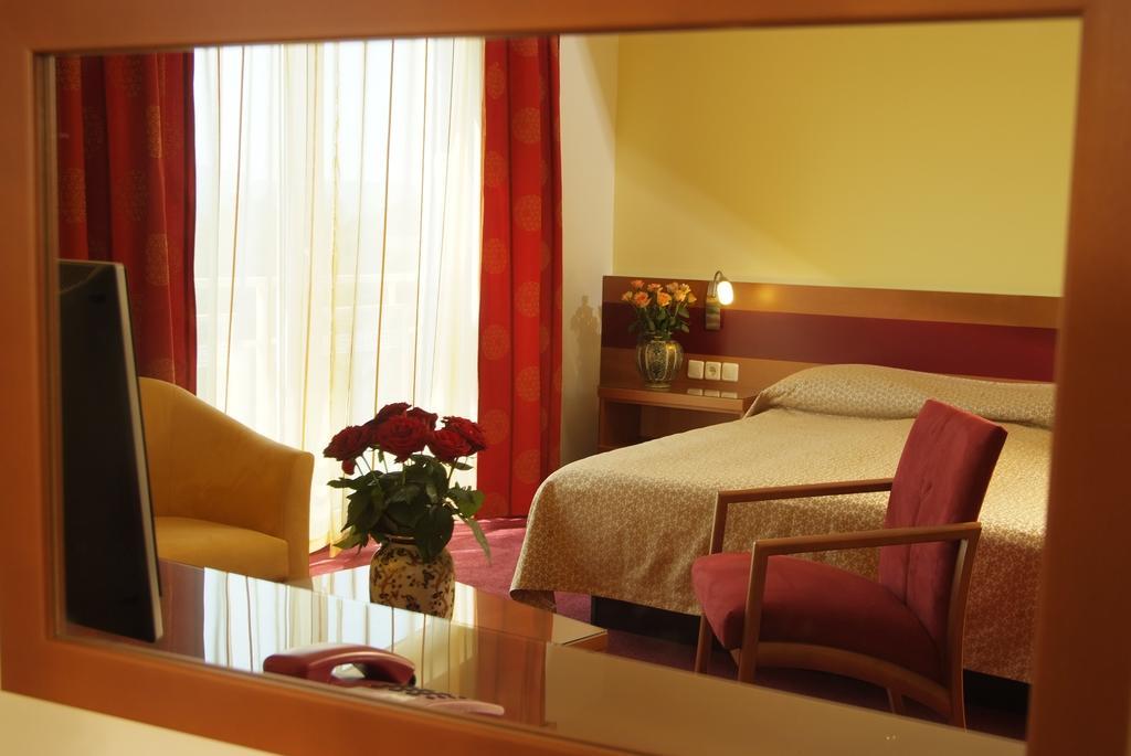 מריבור Hotel Vila Emei מראה חיצוני תמונה