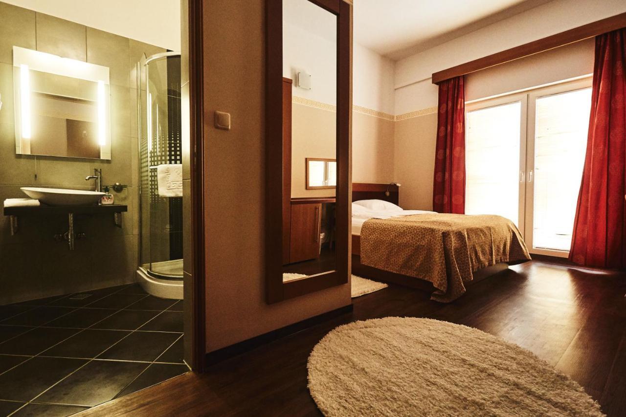 מריבור Hotel Vila Emei מראה חיצוני תמונה