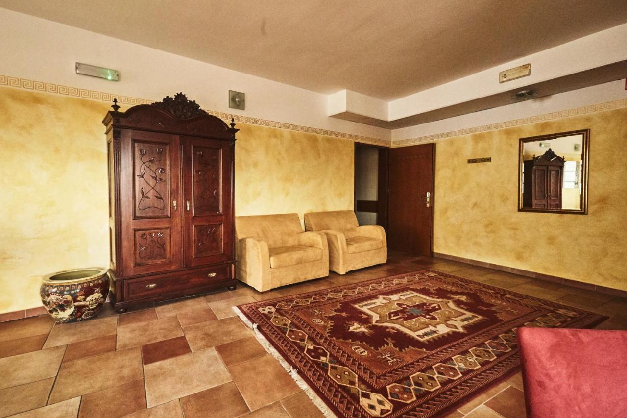 מריבור Hotel Vila Emei מראה חיצוני תמונה